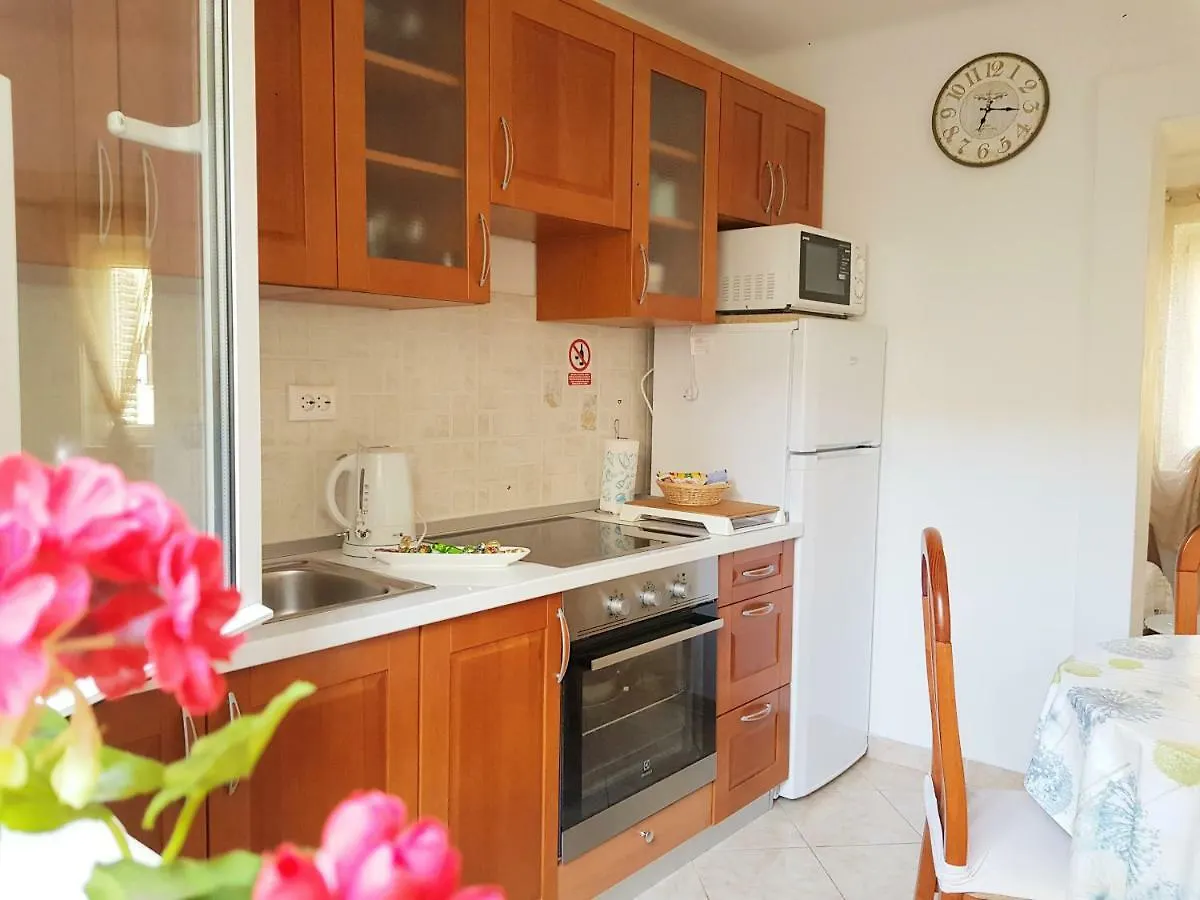 Perina Apartment Trogir
