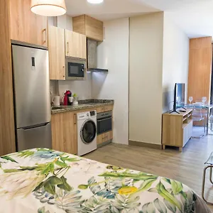 https://apartamentos-onnight-malaga.es-andalucia.com