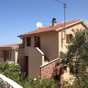 https://apartments-ivankovic-preko.hotelinzadar.com